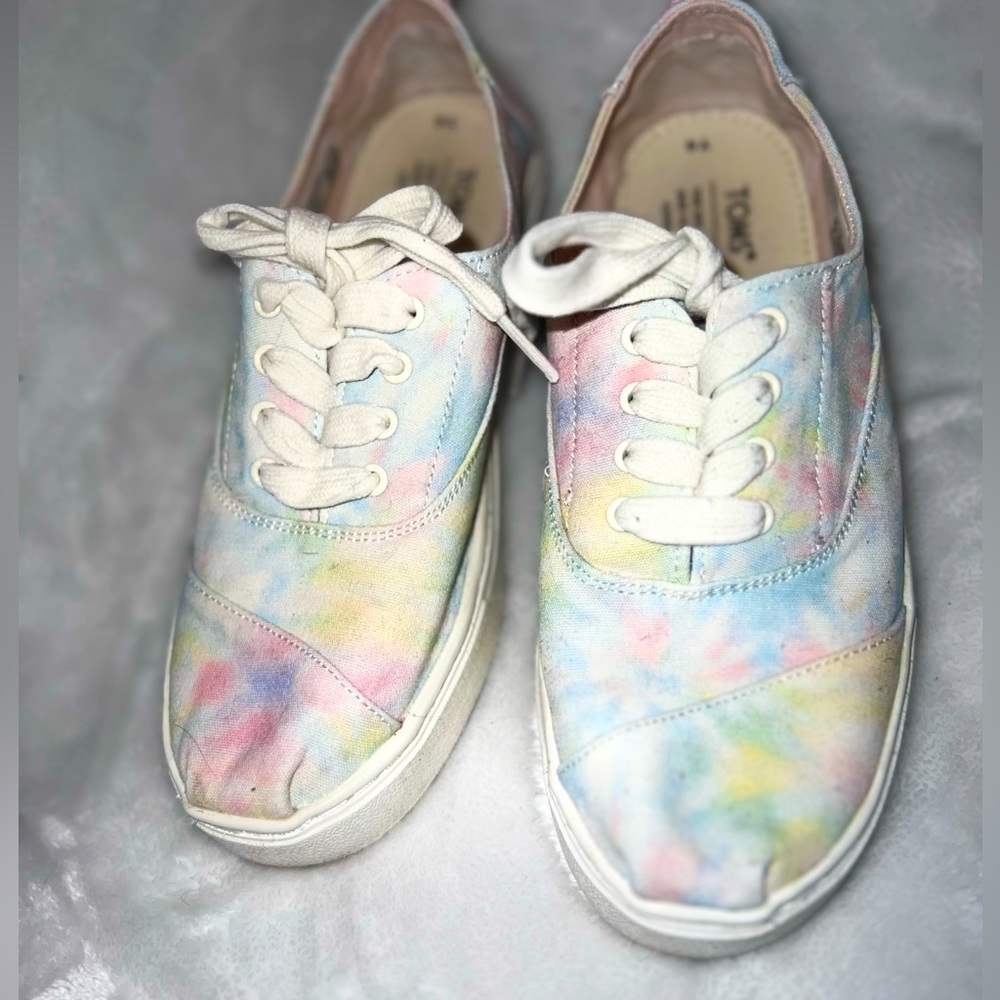 Toms Tie Dye Tennis Shoes